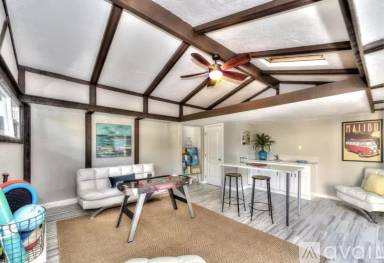 Main picture of 5617 Denny Ave