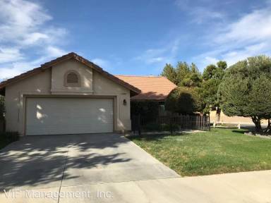 Main picture of 15688 Amber Pointe Dr