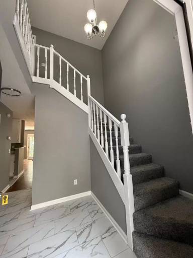 Main picture of 92 Woodfield Pl