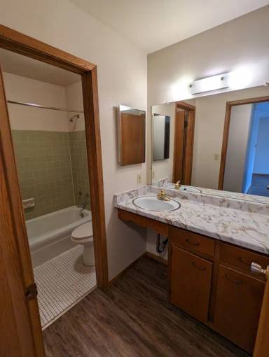 Main picture of East River Apartments