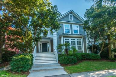 Main picture of 132 Etiwan Park St