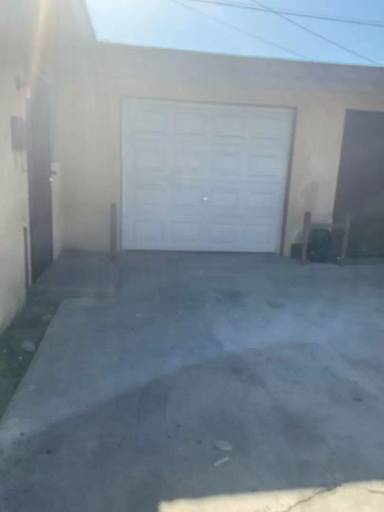 Main picture of 5143 Clara St