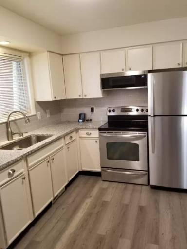 Main picture of 1207 Castlerock Dr