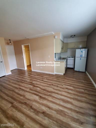 Main picture of 5730 N Sheridan Rd