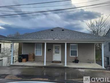 Main picture of 114 Meadows Ct