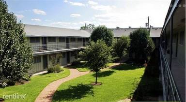 Main picture of 2604 Manor Rd
