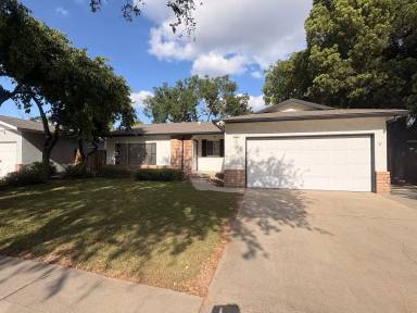 Main picture of 6116 N Marty Ave