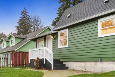 Main picture of 415 124th St S