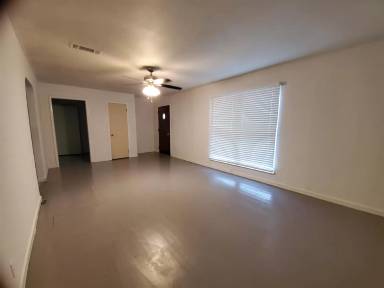 Main picture of 219 E Acheson St