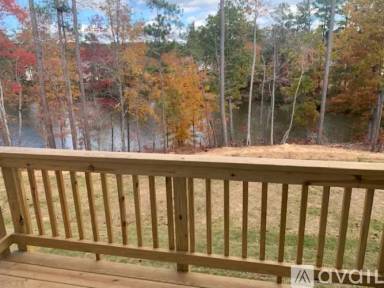 Main picture of Pointe at Stratford Lakes