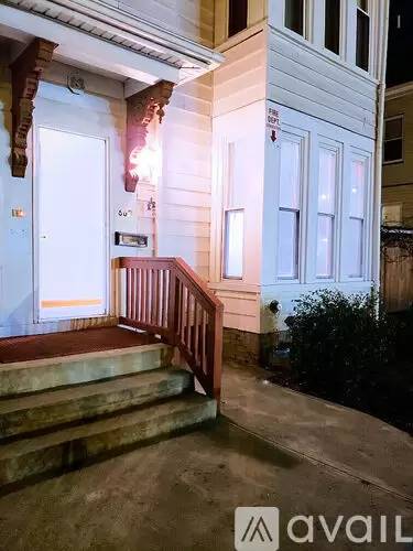 Main picture of 660 Main St