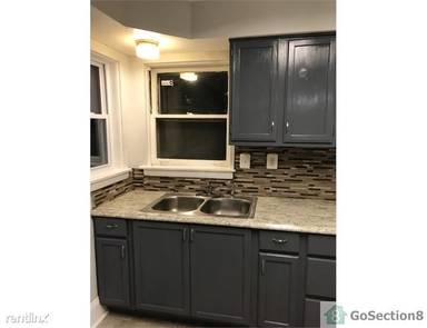 Main picture of 10924 S Indiana Ave