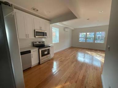 Main picture of 2310 Vance St