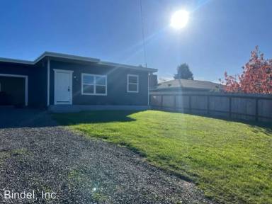 Main picture of 460 Madison St