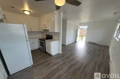 Main picture of 9528 19th Bay St