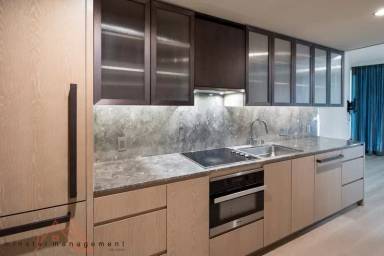 Main picture of 1000 Auahi St Apartments