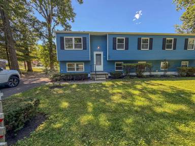Main picture of 328 Benfield Rd