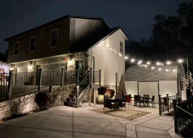 Main picture of 4025 Main St