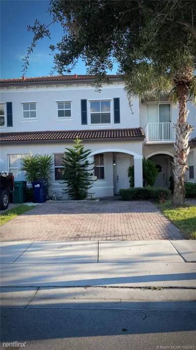 Main picture of CENTURY GARDENS VILLAS