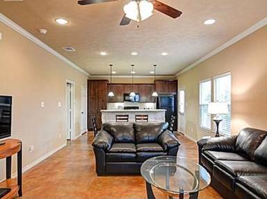 Main picture of 3380 Keefer Loop
