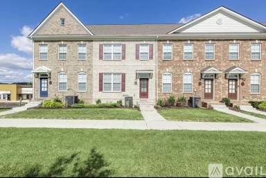 Main picture of 204 Kinsale Dr
