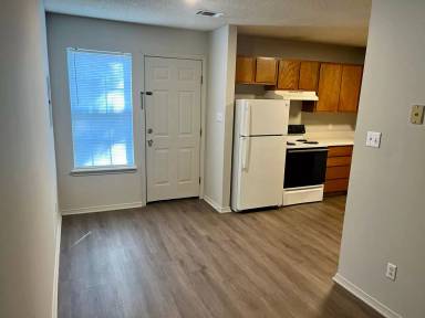 Main picture of 1130 Farley Cir