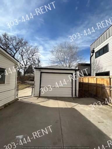 Main picture of 949 Stuart St