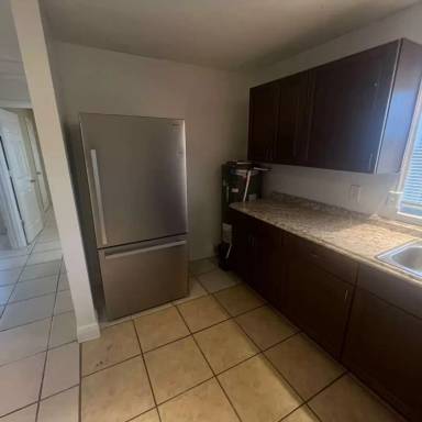 Main picture of 1427 Markland Ave
