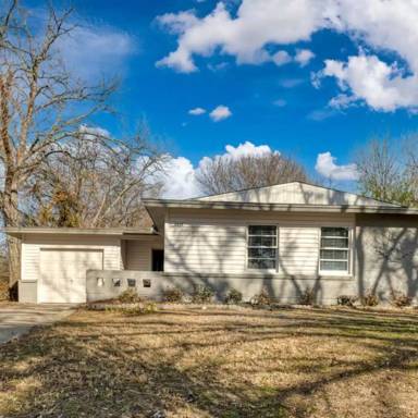 Main picture of 2617 Fieldale Dr