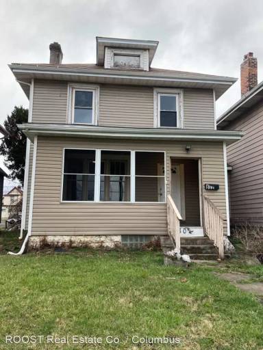 Main picture of 802 E 2nd Ave