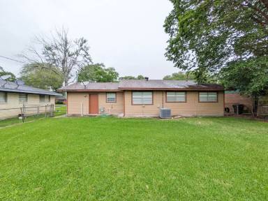 Main picture of 9225 Shepherd Dr
