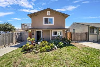 Main picture of 205 California St