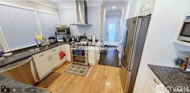 Main picture of 261 Walnut St