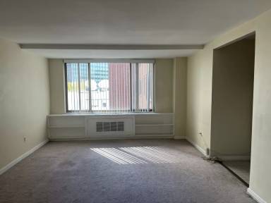 Main picture of River Place North