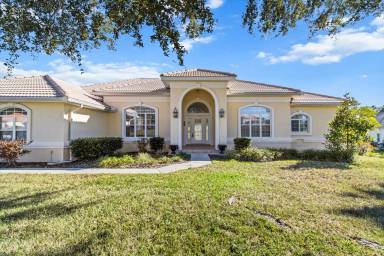 Main picture of 482 W Fenway Dr