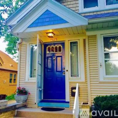 Main picture of 5120 N Elkhart Ave