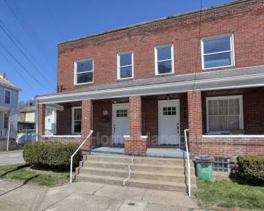 Main picture of 62 Dewey St