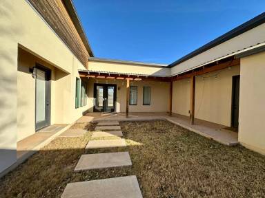 Main picture of 4806 7th St