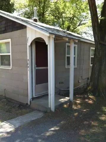 Main picture of 352 Pine St