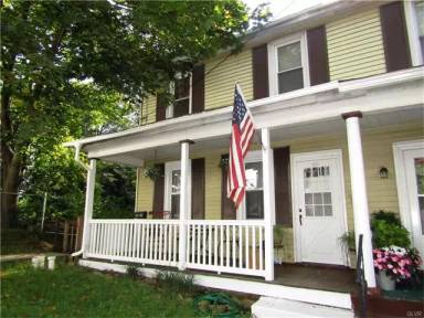 Main picture of 126 S Allen St