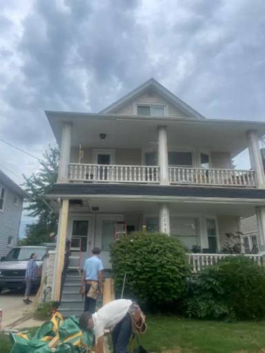 Main picture of 1290 Warren Rd