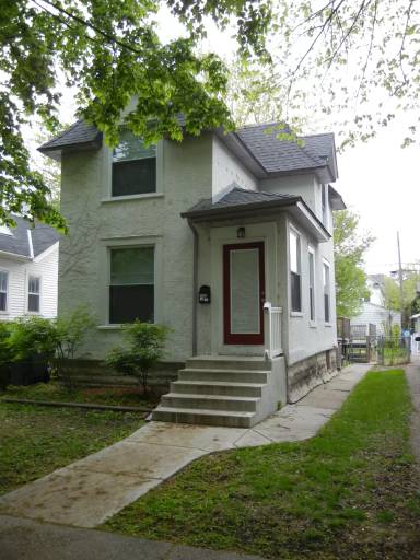 Main picture of 1036 15th Ave SE