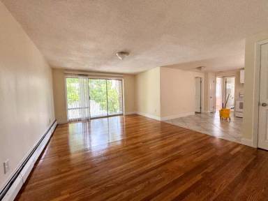 Main picture of 4244 Emerson St