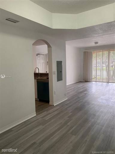 Main picture of 6320 NW 114th Ave