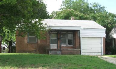 Main picture of 2228 E Park Pl