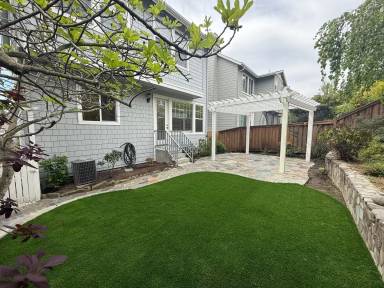 Main picture of 10 Rowe Ranch Dr