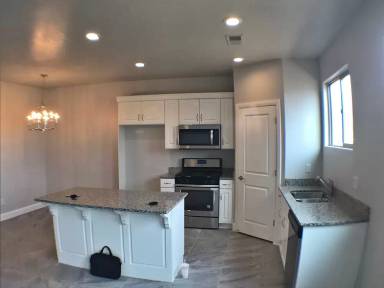 Main picture of 355 W 200 S