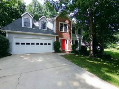 Main picture of 214 Windsor Forest Cir