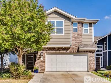 Main picture of 7404 Oberon St