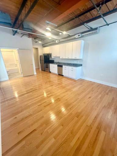 Main picture of 2709 W Broad St